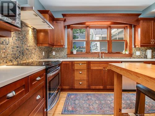 118 Grey Street, Fredericton, NB - Indoor Photo Showing Kitchen