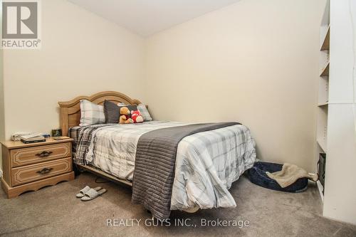 717 Overend Gardens, Peterborough (Monaghan), ON - Indoor Photo Showing Bedroom