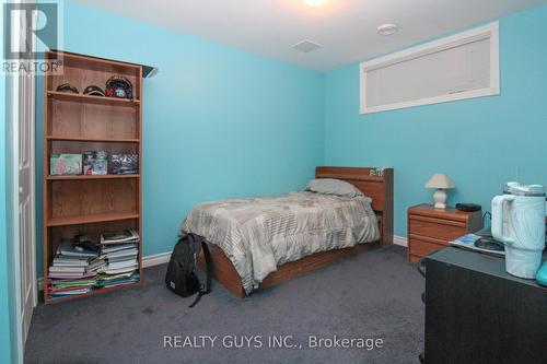 717 Overend Gardens, Peterborough (Monaghan), ON - Indoor Photo Showing Bedroom