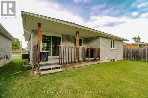 717 Overend Gardens, Peterborough (Monaghan), ON - Outdoor With Deck Patio Veranda With Exterior