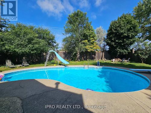 7027 Estoril Road, Mississauga, ON - Outdoor With In Ground Pool With Backyard