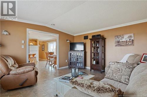 35 Tracadie Drive, Dieppe, NB - Indoor Photo Showing Living Room