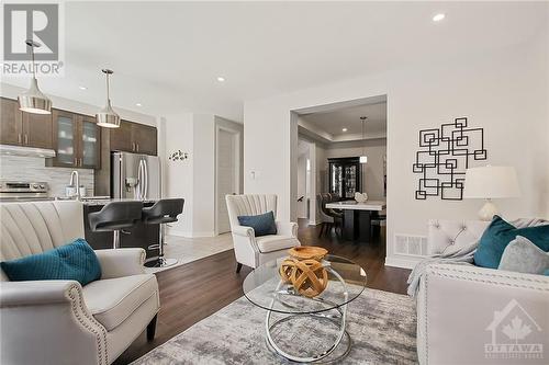 773 Derreen Avenue, Stittsville, ON - Indoor Photo Showing Living Room