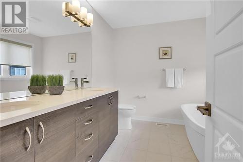 773 Derreen Avenue, Stittsville, ON - Indoor Photo Showing Bathroom