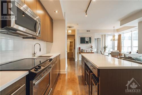 360 Patricia Avenue Unit#709, Ottawa, ON - Indoor Photo Showing Kitchen With Upgraded Kitchen