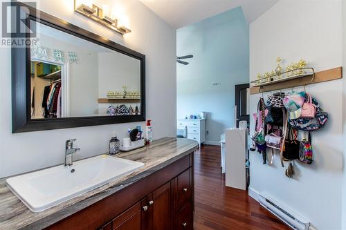 26 Golf Course Road, St. John'S, NL - Indoor Photo Showing Bathroom