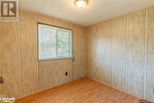 1034 Eighth Lane, Minden, ON - Indoor Photo Showing Other Room