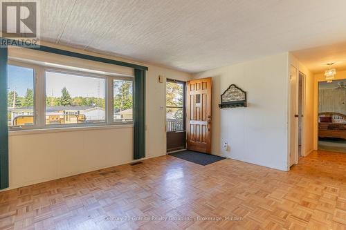 1034 Eighth Lane, Minden Hills, ON - Indoor Photo Showing Other Room