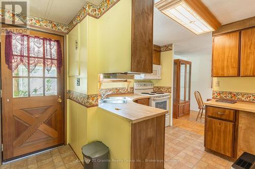 1034 Eighth Lane, Minden Hills, ON - Indoor Photo Showing Kitchen