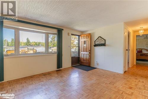 1034 Eighth Lane, Minden, ON - Indoor Photo Showing Other Room