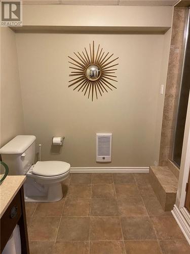 833 Delaware Avenue, Greater Sudbury, ON - Indoor Photo Showing Bathroom