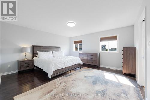 1945 Foxwood Avenue, London, ON - Indoor Photo Showing Bedroom