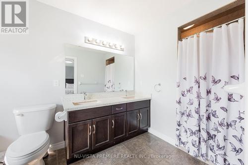 1945 Foxwood Avenue, London, ON - Indoor Photo Showing Bathroom