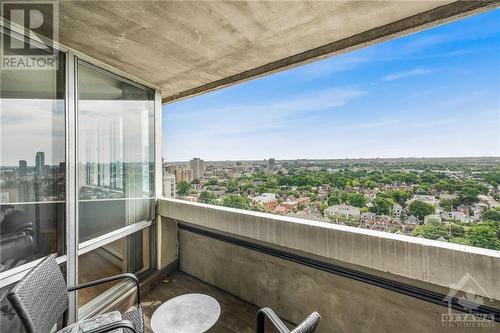 530 Laurier Avenue W Unit#2304, Ottawa, ON - Outdoor With Balcony With Exterior