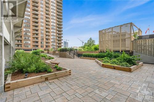 530 Laurier Avenue W Unit#2304, Ottawa, ON - Outdoor With Balcony