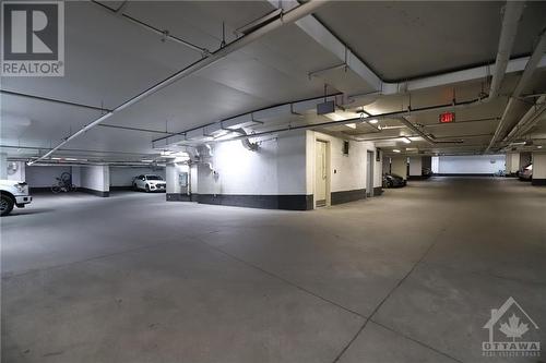 360 Mcleod Street Unit#720, Ottawa, ON - Indoor Photo Showing Garage