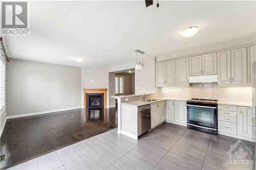 1778 Maple Grove Road, Ottawa, ON - Indoor Photo Showing Kitchen