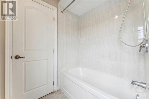 1778 Maple Grove Road, Ottawa, ON - Indoor Photo Showing Bathroom