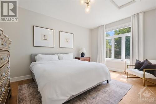 222 Pioneer Road, Russell, ON - Indoor Photo Showing Bedroom