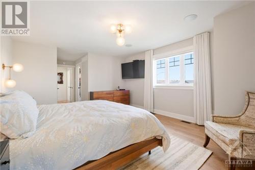 222 Pioneer Road, Russell, ON - Indoor Photo Showing Bedroom