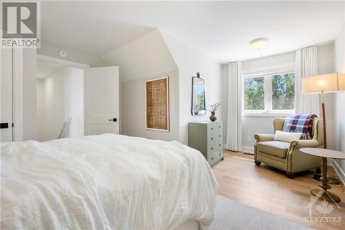 222 Pioneer Road, Russell, ON - Indoor Photo Showing Bedroom