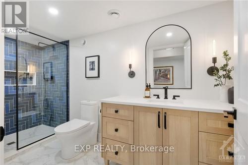 222 Pioneer Road, Russell, ON - Indoor Photo Showing Bathroom