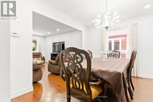 16 Hallen Road, Brampton (Fletcher'S West), ON - Indoor Photo Showing Dining Room