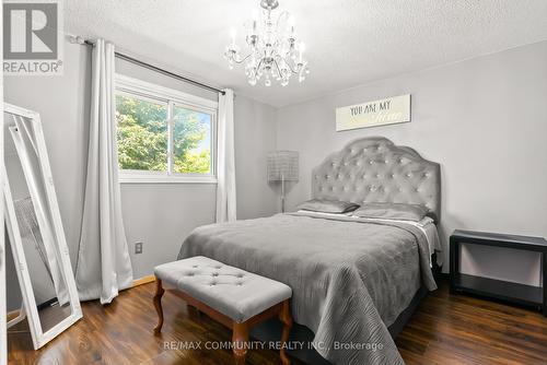 16 Hallen Road, Brampton, ON - Indoor Photo Showing Bedroom