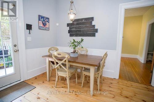 386 Maple Avenue S, Brant, ON - Indoor Photo Showing Dining Room