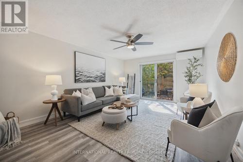 1 - 909 King Street W, Oshawa, ON - Indoor Photo Showing Living Room