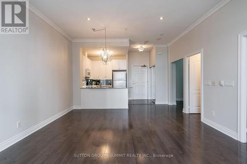 1805 - 350 Princess Royal Drive, Mississauga (City Centre), ON - Indoor Photo Showing Kitchen