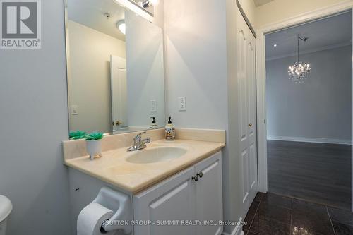 1805 - 350 Princess Royal Drive, Mississauga (City Centre), ON - Indoor Photo Showing Bathroom