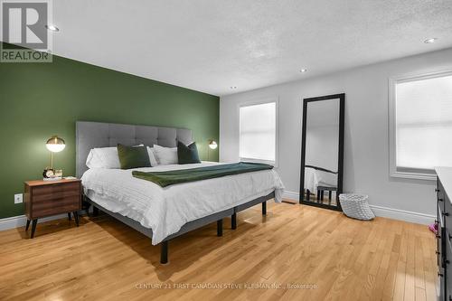 75 Grenfell Court, London, ON - Indoor Photo Showing Bedroom