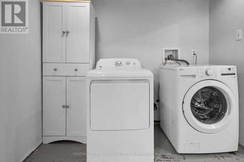 75 Grenfell Court, London, ON - Indoor Photo Showing Laundry Room