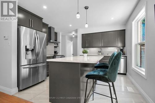 75 Grenfell Court, London, ON - Indoor Photo Showing Kitchen With Stainless Steel Kitchen With Upgraded Kitchen