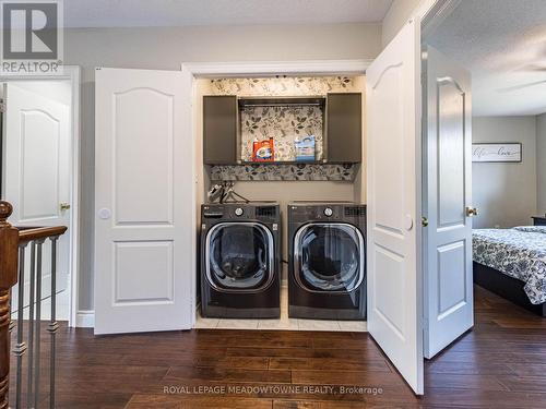 916 Mcduffe Crescent, Milton (Beaty), ON - Indoor Photo Showing Laundry Room