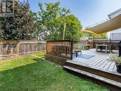 916 Mcduffe Crescent, Milton (Beaty), ON - Outdoor With Deck Patio Veranda