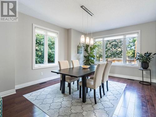 916 Mcduffe Crescent, Milton (Beaty), ON - Indoor Photo Showing Dining Room