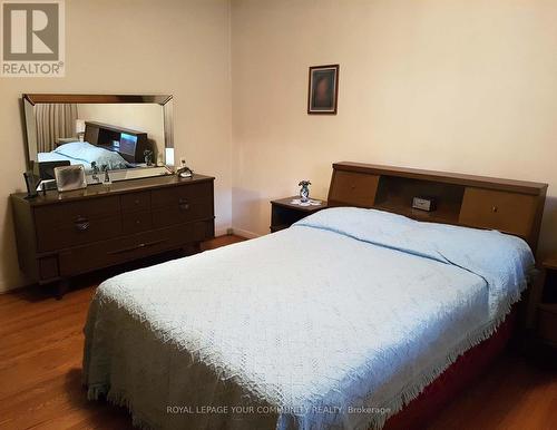 14 May Avenue, Richmond Hill (North Richvale), ON - Indoor Photo Showing Bedroom