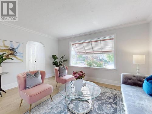 5 Burnley Avenue, Toronto (Wexford-Maryvale), ON - Indoor Photo Showing Living Room