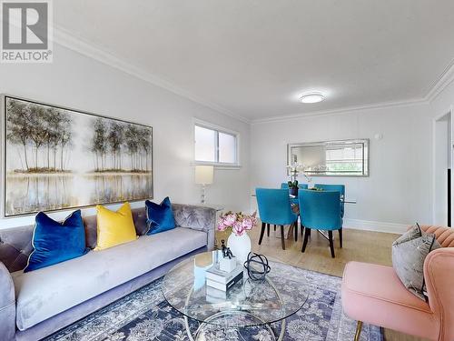 5 Burnley Avenue, Toronto (Wexford-Maryvale), ON - Indoor Photo Showing Living Room