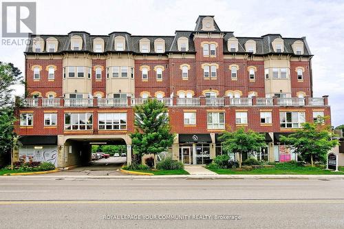 306 - 15450 Yonge Street, Aurora, ON - Outdoor With Facade