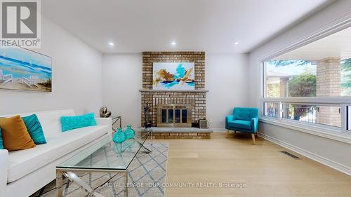 32 Muster Court, Markham, ON - Indoor With Fireplace