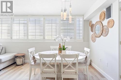 609 - 3590 Kaneff Crescent, Mississauga, ON - Indoor Photo Showing Dining Room