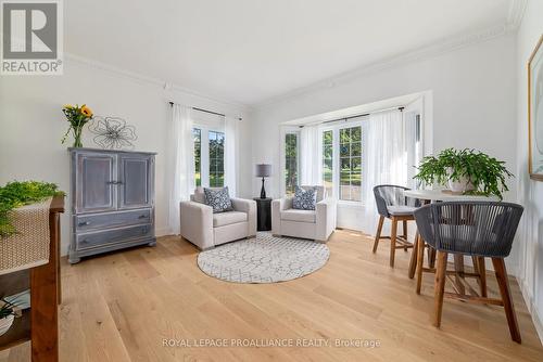 2400 County Rd 3, Prince Edward County (Ameliasburgh), ON - Indoor Photo Showing Living Room