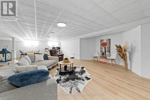 2400 County Rd 3, Prince Edward County (Ameliasburgh), ON - Indoor Photo Showing Living Room