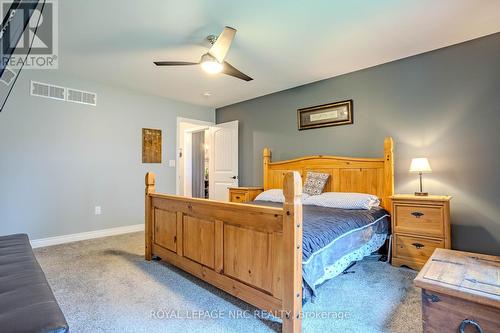 170 Lakewood Avenue, Fort Erie, ON - Indoor Photo Showing Bedroom