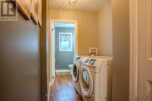 170 Lakewood Avenue, Fort Erie, ON - Indoor Photo Showing Laundry Room