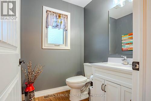 170 Lakewood Avenue, Fort Erie, ON - Indoor Photo Showing Bathroom