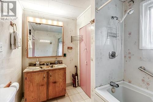 50B Filion Road, Field, ON - Indoor Photo Showing Bathroom